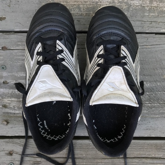 Diadora Veneto Kid’s Soccer Cleats - Picture 3 of 8